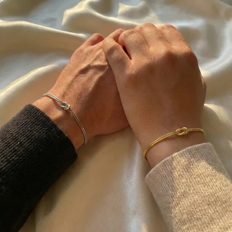 Love Knot Bracelet - Premium Unisex Stainless Steel Bracelet